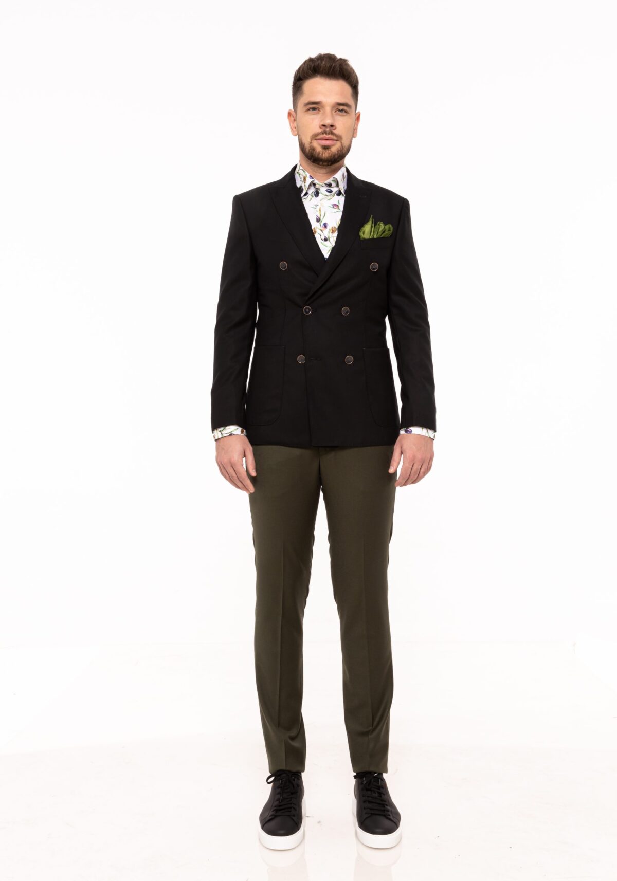 Sacou TRENDS negru la două rânduri de nasturi 100% lână pură virgină merinos extra fină. - Trends By Adina Buzatu Sacou TRENDS negru la două rânduri de nasturi 100% lână pură virgină merinos extra fină. - Trends By Adina Buzatu