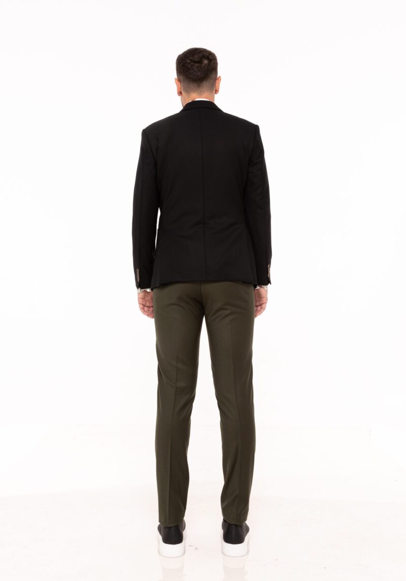 Sacou TRENDS negru la două rânduri de nasturi 100% lână pură virgină merinos extra fină. - Trends By Adina Buzatu Sacou TRENDS negru la două rânduri de nasturi 100% lână pură virgină merinos extra fină. - Trends By Adina Buzatu