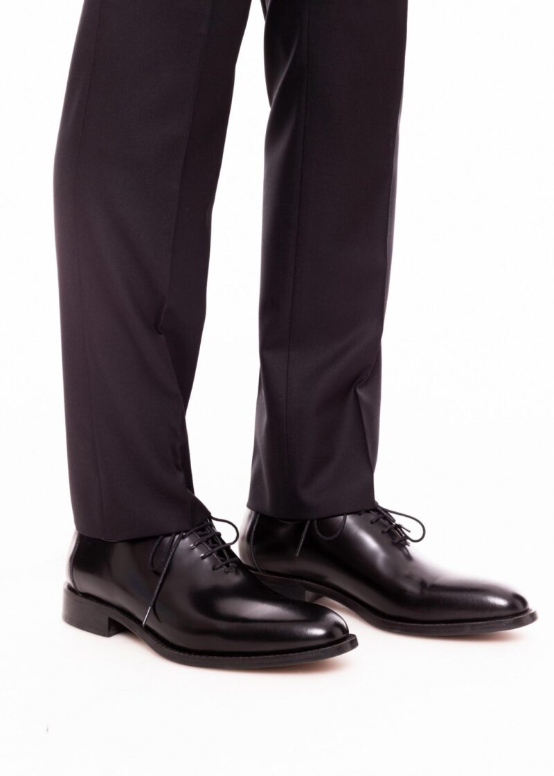 Pantofi TRENDS negri semilăcuiți din piele naturală - Trends By Adina Buzatu