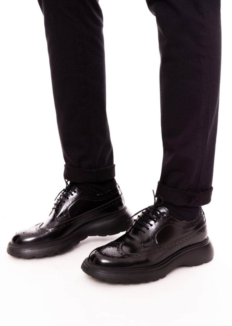 Pantofi TRENDS brogue negri cu talpă masivă din piele naturala - Trends By Adina Buzatu