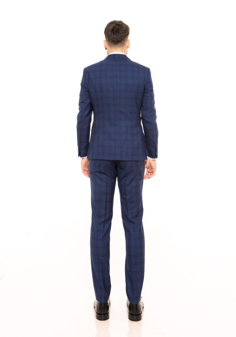 Costum TRENDS albastru in carouri 100% lana - Trends By Adina Buzatu