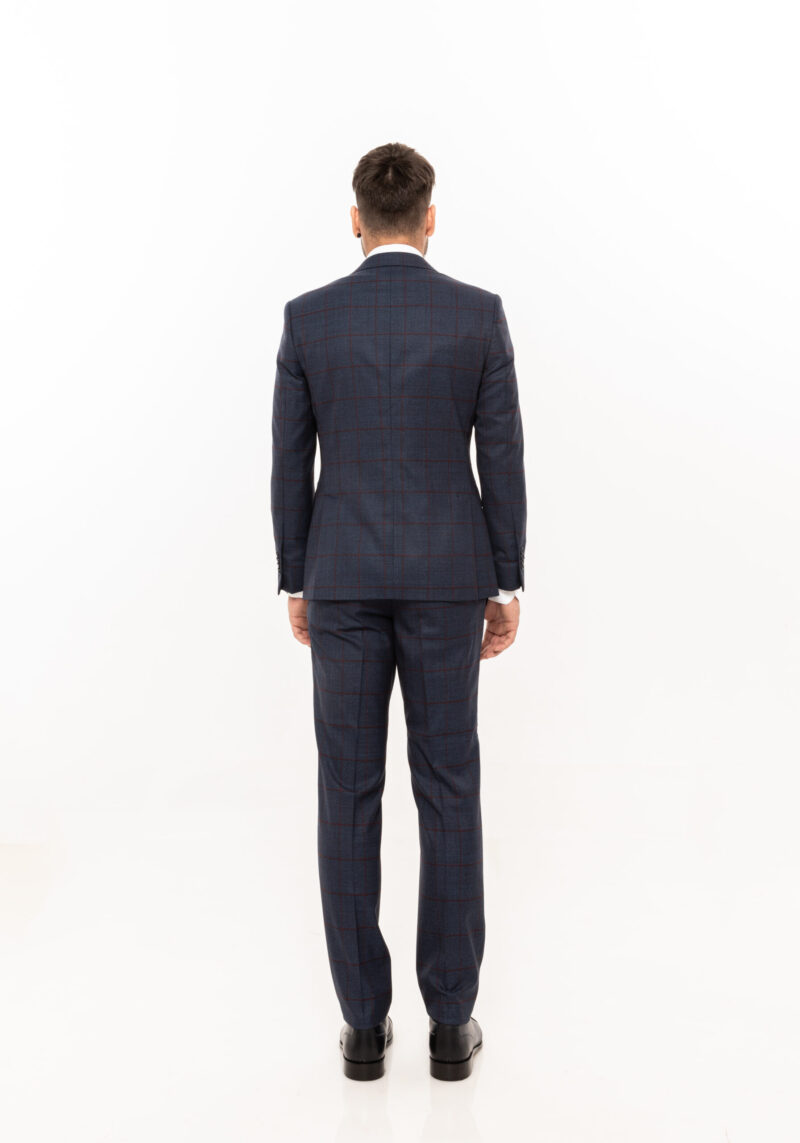 Costum TRENDS bleumarin in carouri bordo - Trends By Adina Buzatu